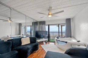 Bello condominio con vista al mar, jacuzzi interno